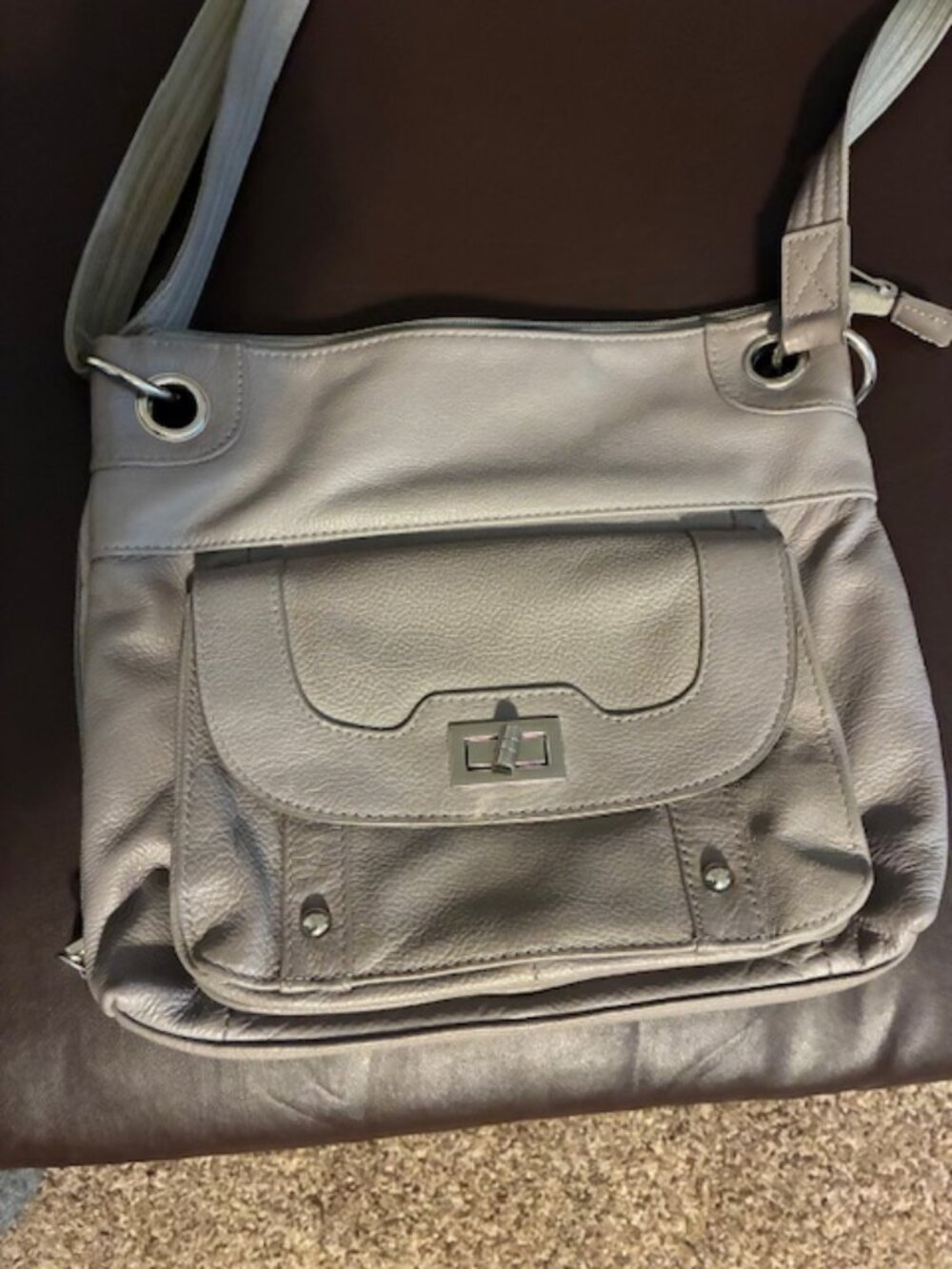 Roma Leathers Genuine Leather Turnlock Purse with Concealed Purse, like New